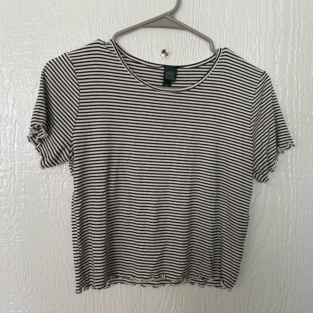 Wild & fable cropped striped tee